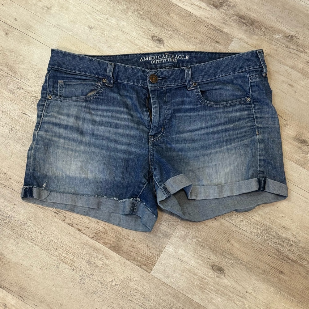 American Eagle Outfitters shorts size 18